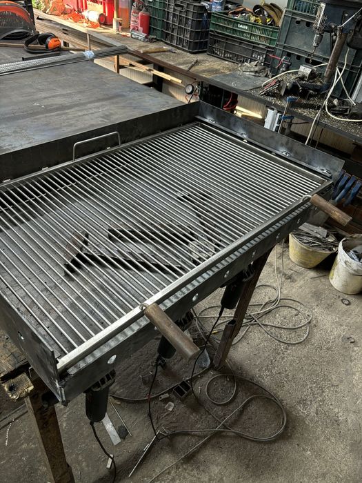 Gratar inox cu dimensiunea dorita