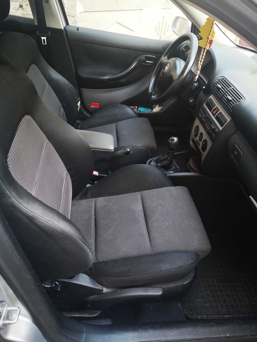 Vând Seat, Leon, benzina 1.6, 16V, 2003