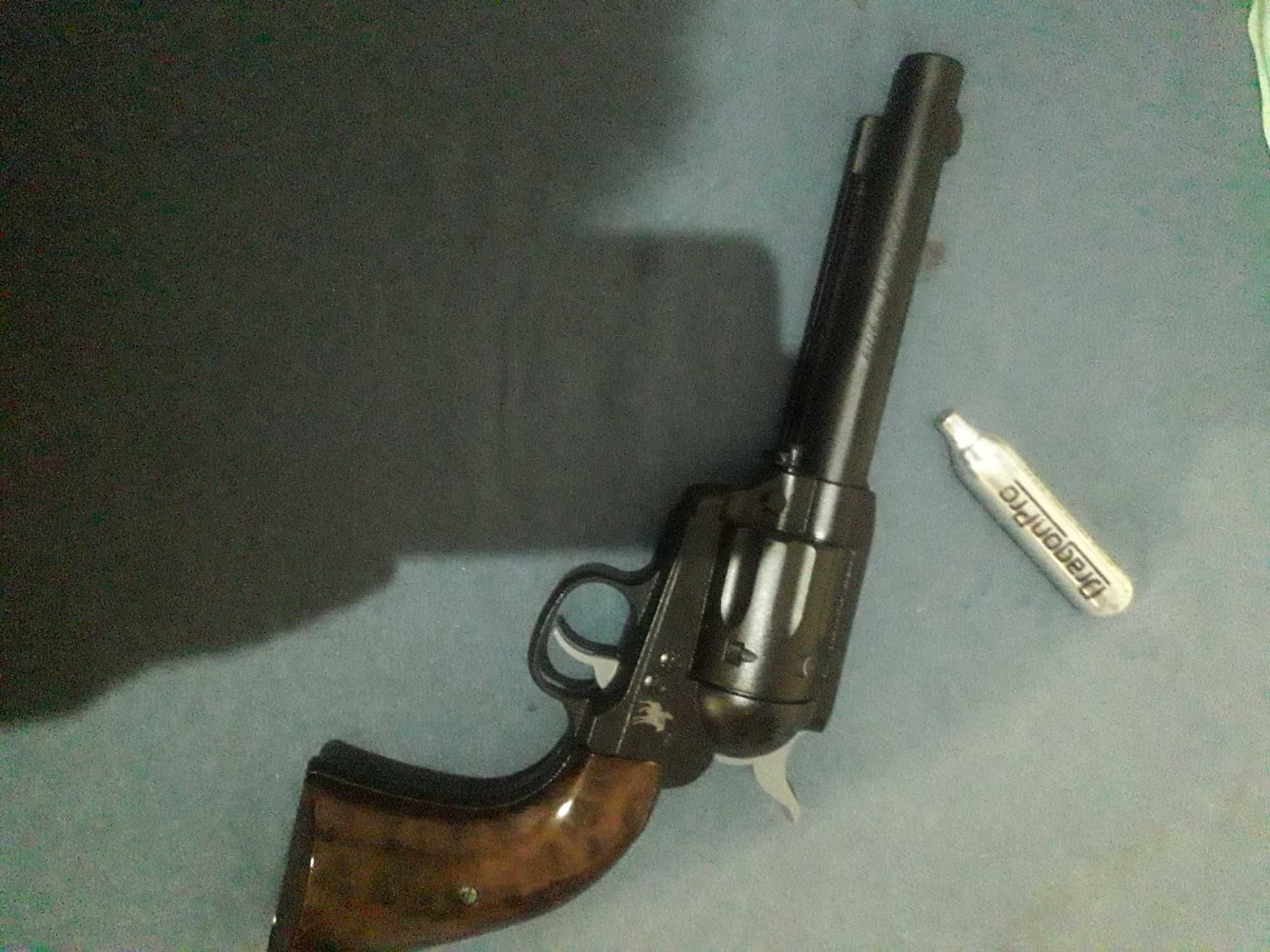 Въздушен Револвер Marlin , 4,5mm caliber , 3 joules !  CO2