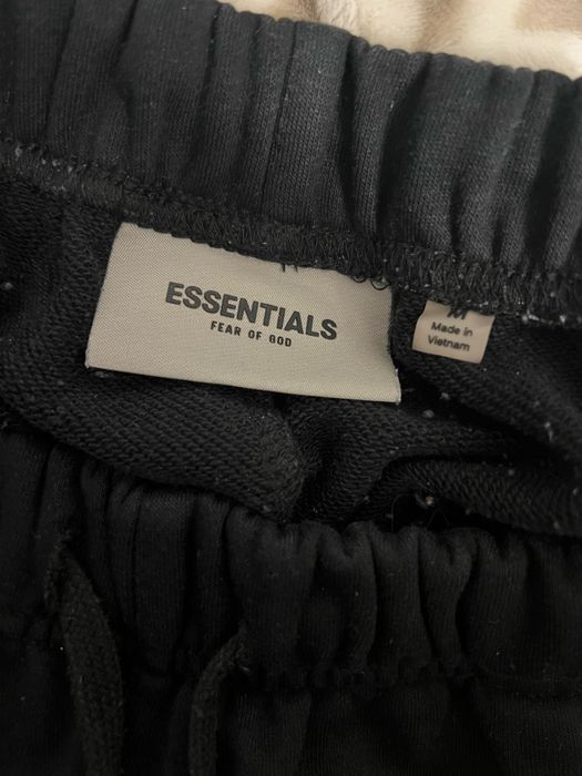 Къси гащи Essentials размер М