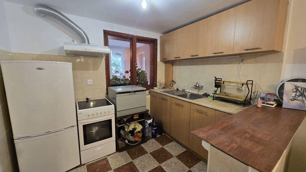 Дава се под наем Етаж от къща в София, Симеоново - 70 кв.м за 509.49 € - Снимка #1