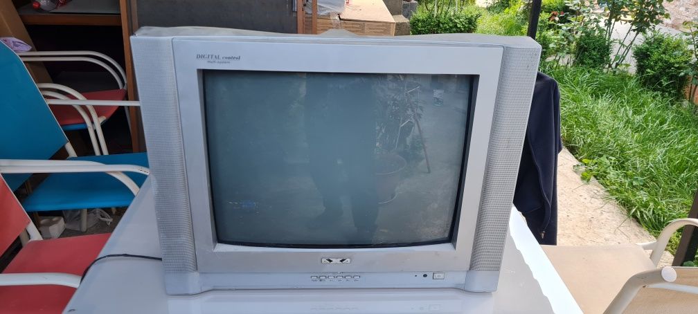 Vand tv color diagonala 54 cm