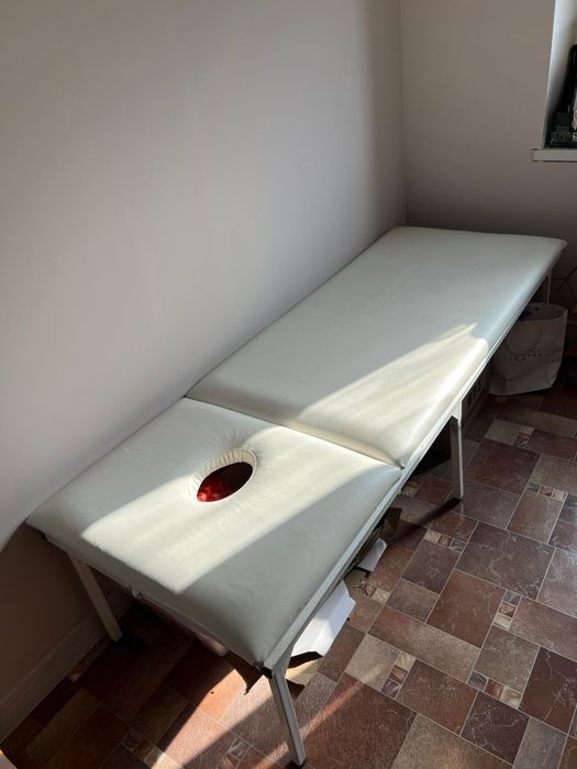 Продается массажная кушетка