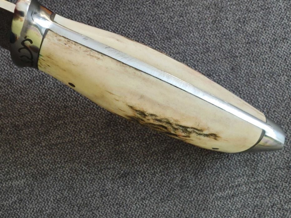 Ръчно изработен нож