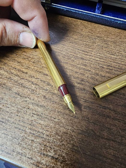 Stilou les must de cartier