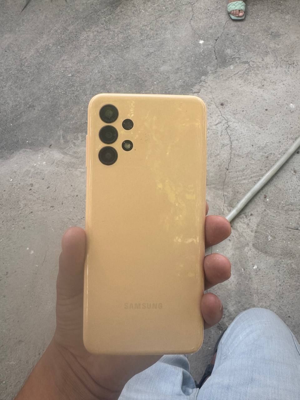 Ishlab turgan telefon sotiladi pul kerakli uchun satayaman a 13