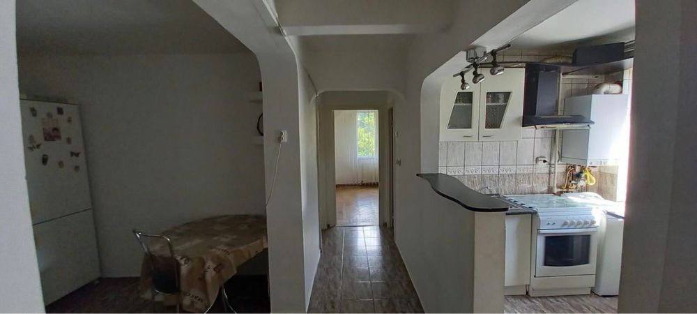 Apartament 3 camere - Ion Creanga ( peste drum de fostul CEC)