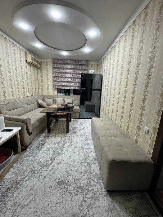 80 м2 примерно , не маклер