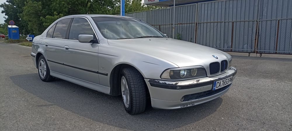 Продавам  BMW e39 520i