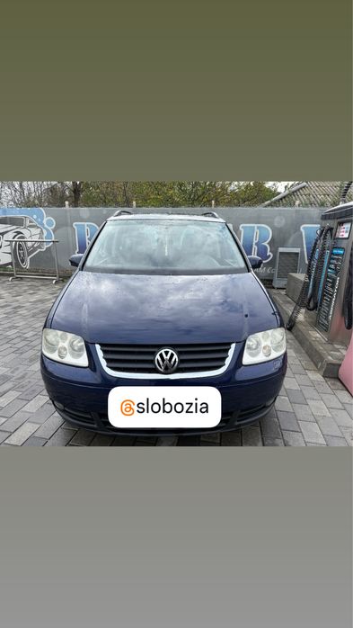 VW TOURAN monovolum, 2.0 diesel 140 CP, cutie automată