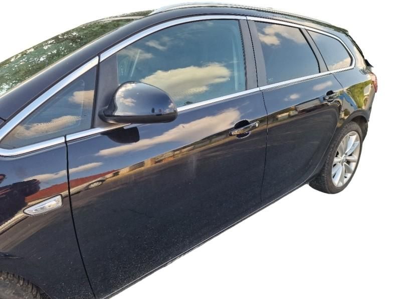 Fusta panou spate cu oala portbagaj Opel Astra J