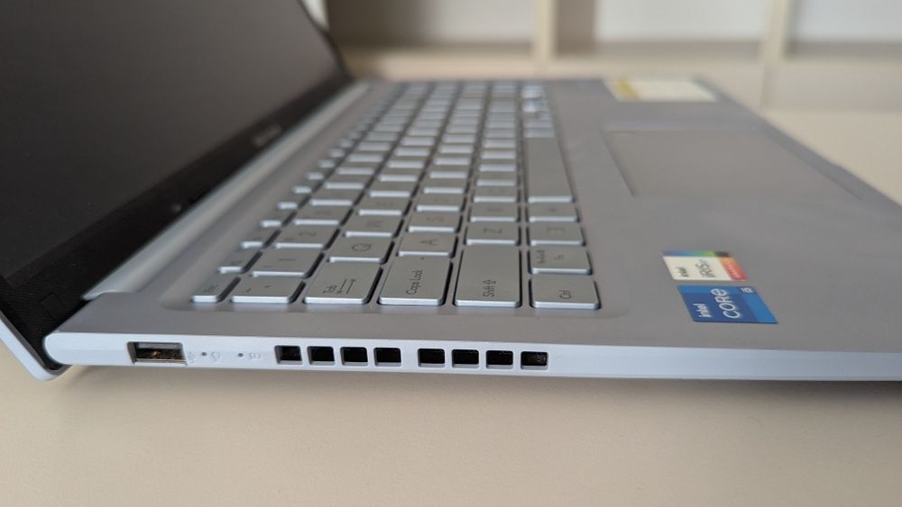 Laptop ASUS VivoBook 15, 512 GB SSD, 40 GB RAM