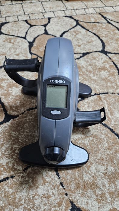 Педальный велотренажёр