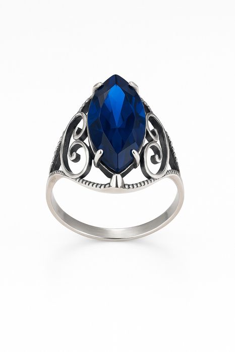 Кольцо с сапфиром