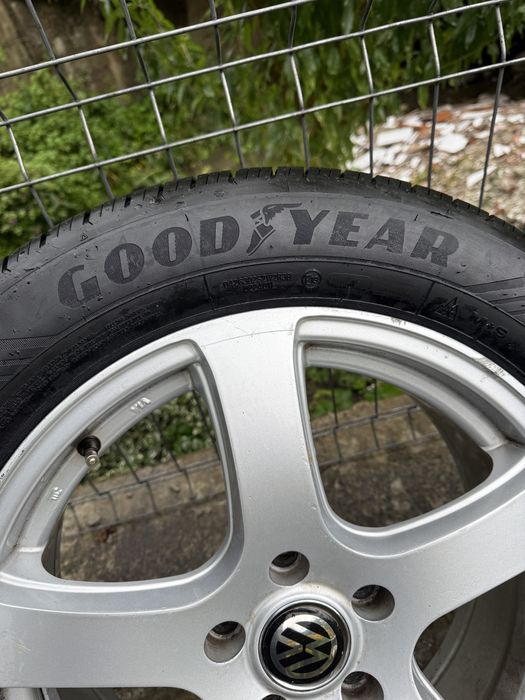 Jante R17 cu Cauciucuri 225/55/17 Goodyear 4 Season Noi!!!