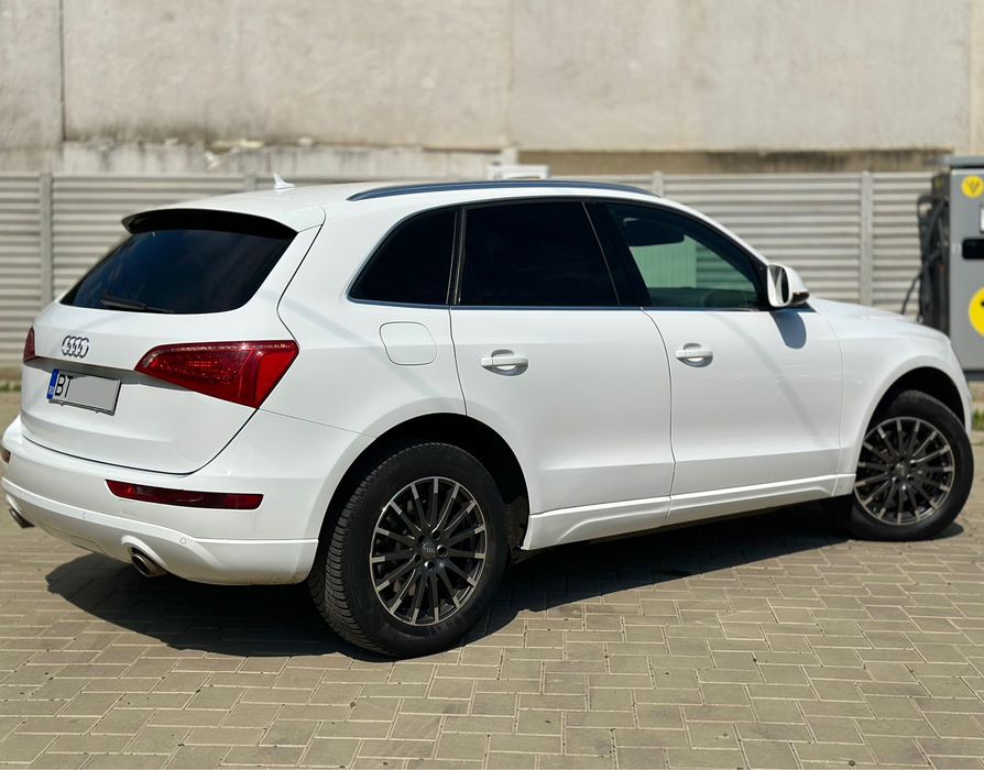 Audi Q5 3.0TDI  QUATTRO S Tronic