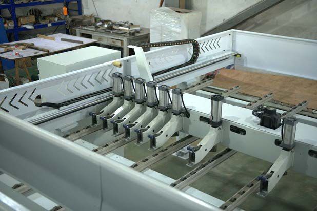 Форматно-раскроечный центр с ЧПУ