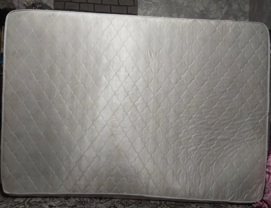 Продам матрасс в идеальном состоянии