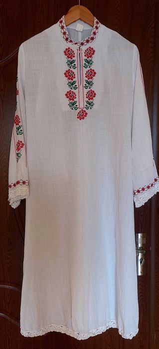 Дамска риза за народна носия