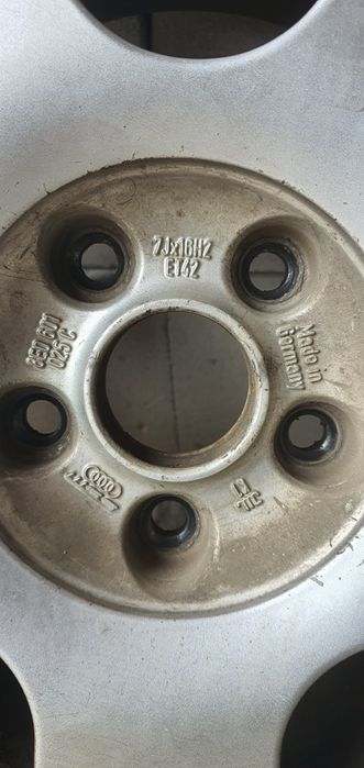 Vând set roți aliaj originale r16