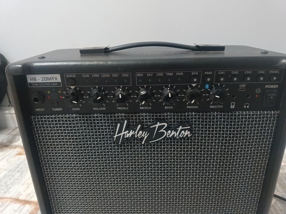 Комбо усилитель комбик Harley Benton электрогитарный