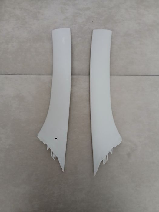 Облицовки передних стоек Лада Веста