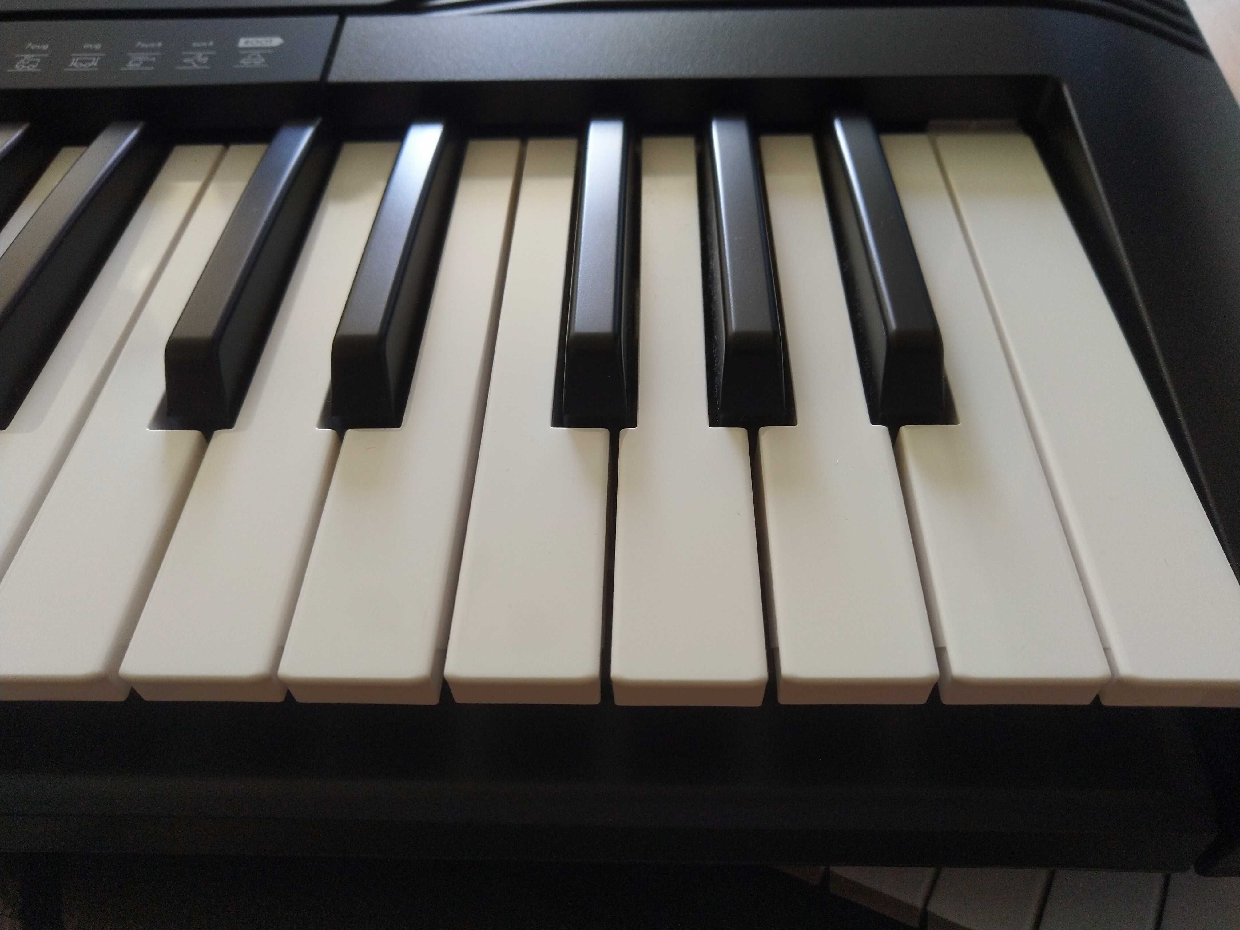 Pian Digital Portabil Yamaha PSR-E273 Negru