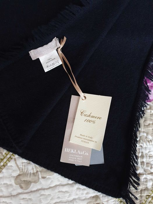 Fular casmir camel navy D. Schumacher Barisal