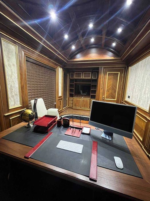 Юнусабад 17 квартал недалеко ГАИ Гвардейская ул.Юнусота 4.2 сот 10 ком