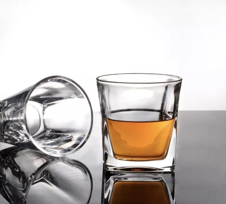 Set whisky cristal de Bohemia - decantor + 6 pahare - originale, Cehia