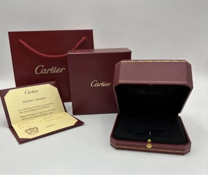 Футляр картье пакет и имеется документ