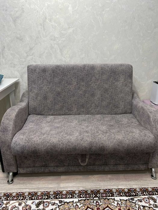 Продам диван,в отличном состоянии