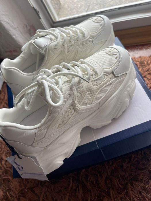 Vand adidasi Benvenuti numarul 37 Noi