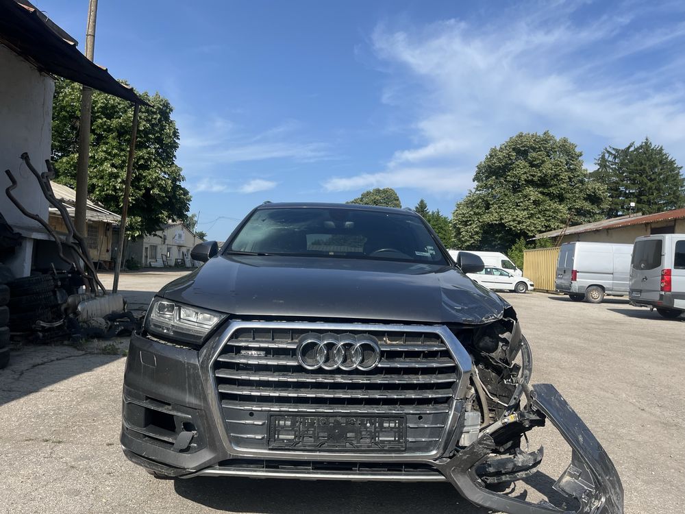 Audi Q7 4M 3.0T CRE на части