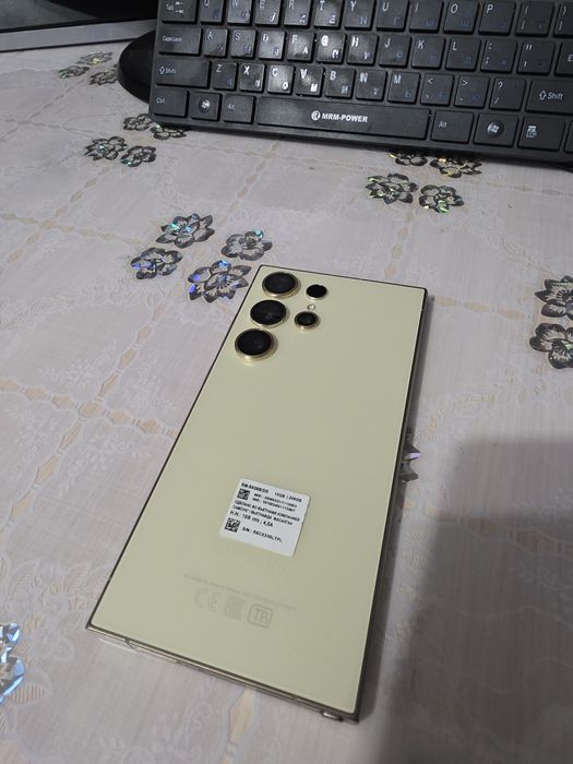 ПРОДАМ Samsung S24 Ultra