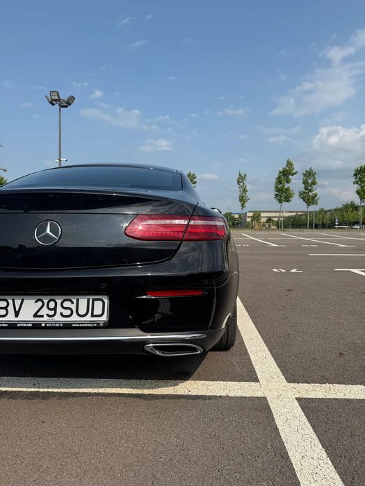 Mercedes-Benz E Mercedes E Klass E200 Coupe Soft Close