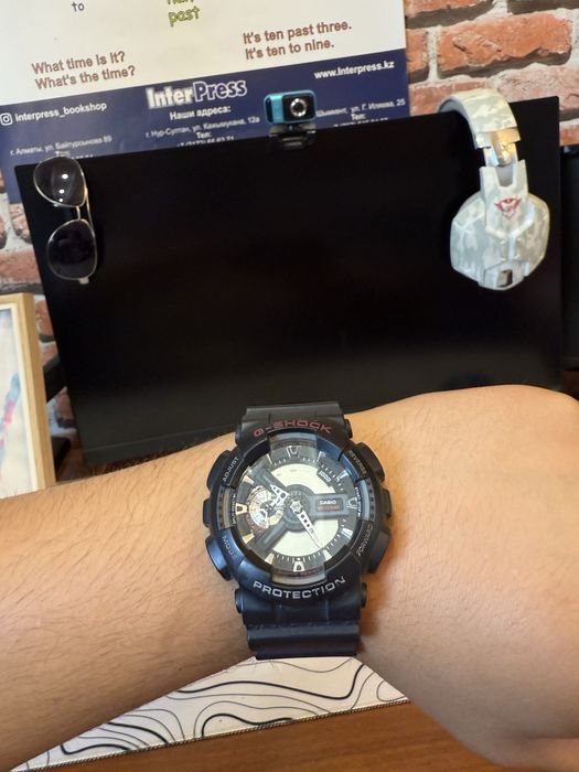 Часы Casio G-SHOCK GA-110HR-1ADR