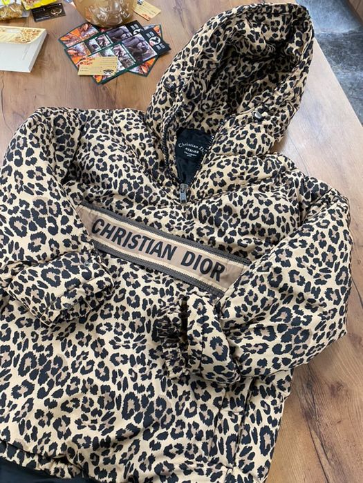 Оригинално дамско яке Dior - леопардов десен, размер универсален