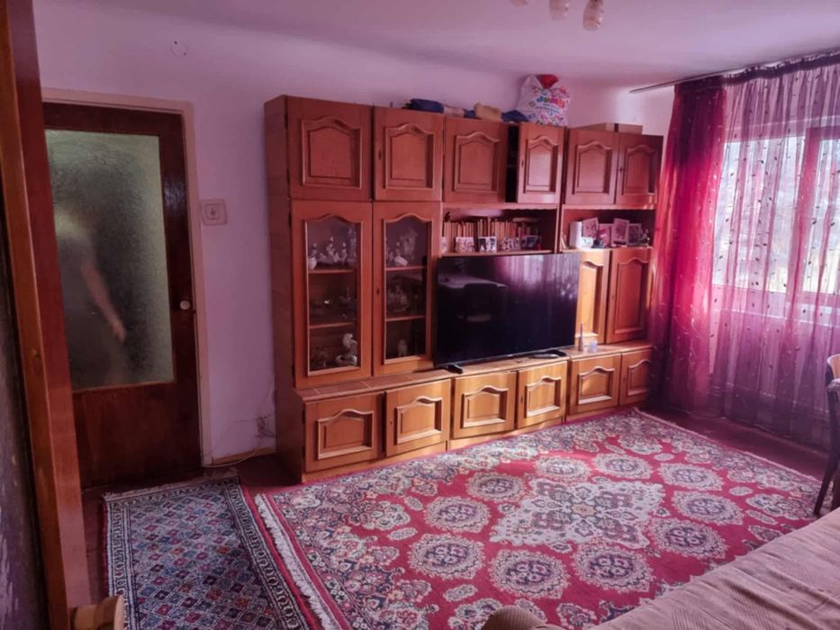 Apartament semidecomandat 2 camere