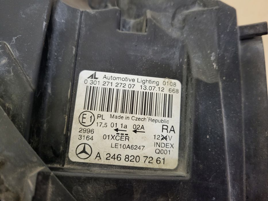 Десен фар фарове Mercedes w246 B класа far farove мерцедес 246 б класа