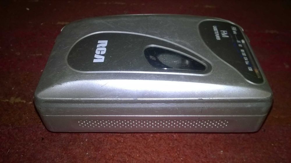 casetofon RCA si reportofon Sanyo