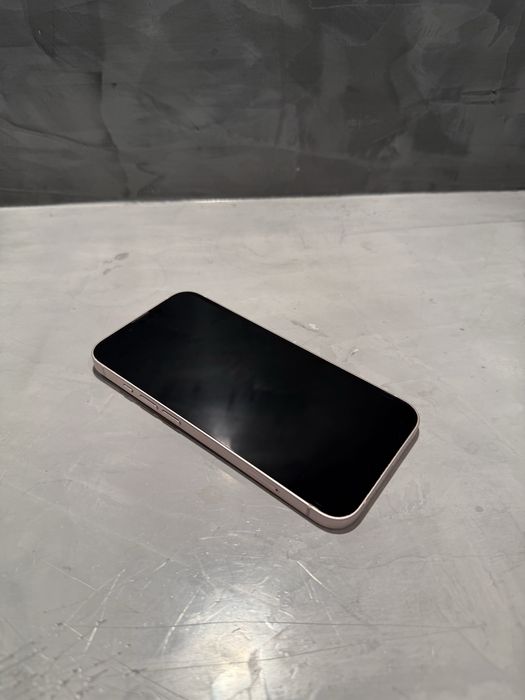 КАТО ЧИСТО НОВ Iphone 13 256 GB Pink