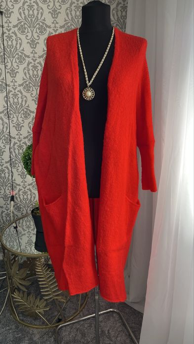 Cardigan rosu curea cadou