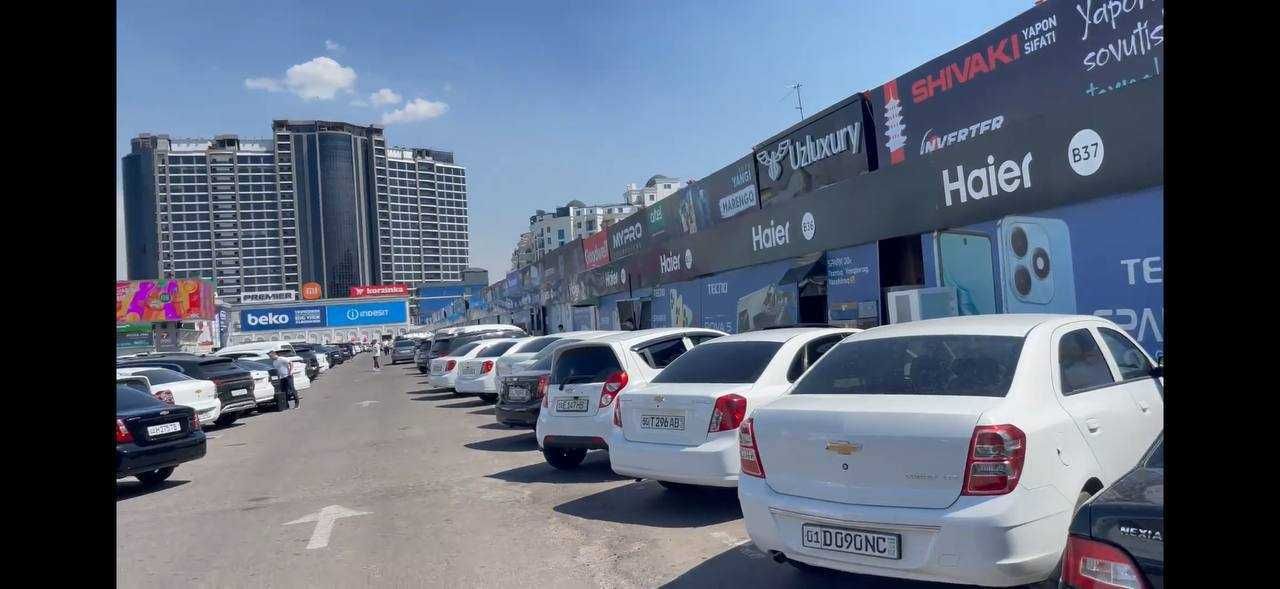 Продается нежилое. 122м2  Ориентир: ТЦ «Малика»