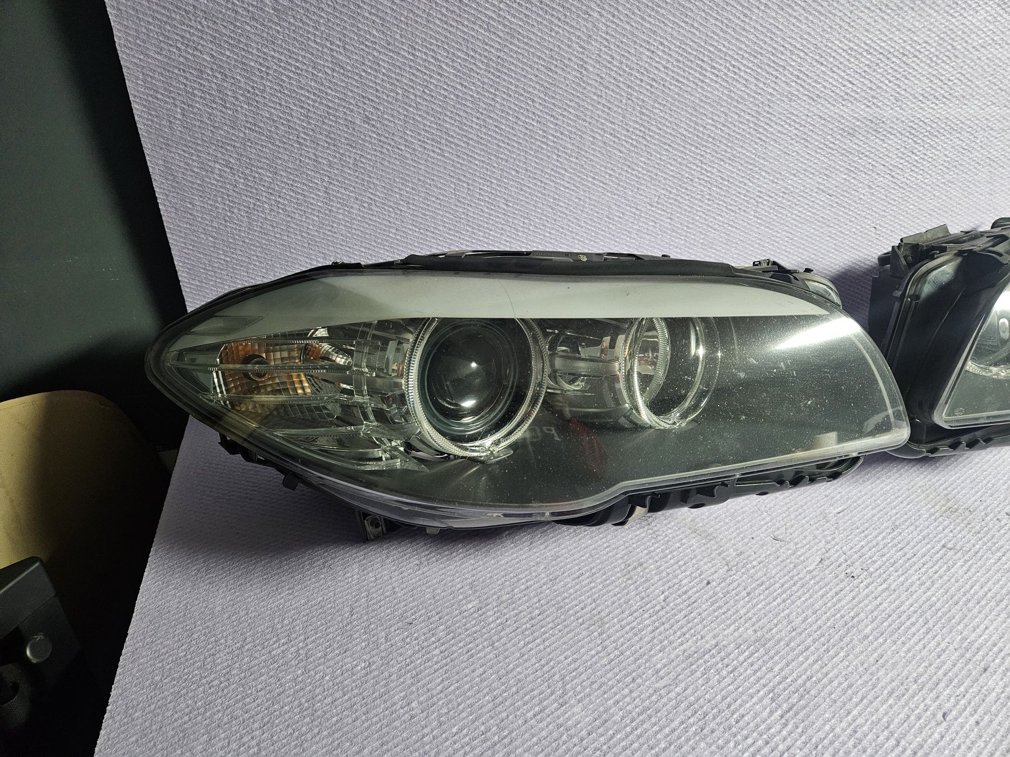 Far stânga dreapta BMW seria 5 F10 f11 xy