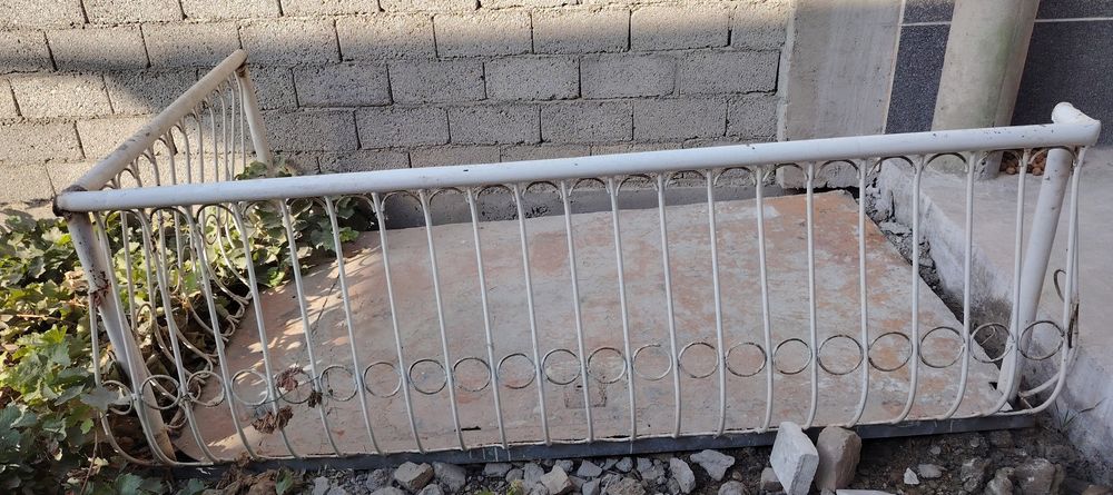 Tayyor zina sotiladi