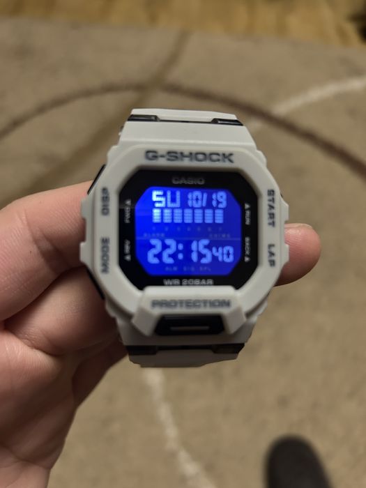 Часы наручные casio gr серые