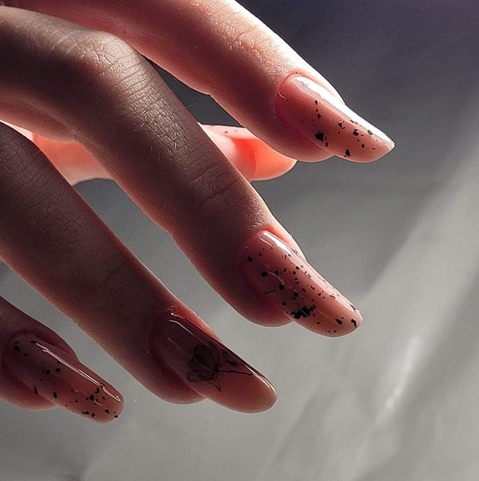 Manichiura, pedichiura Pitești