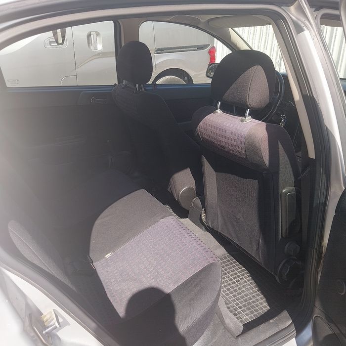 Vând Opel Astra G urgent preț negociabil mașina se afla în stare buna