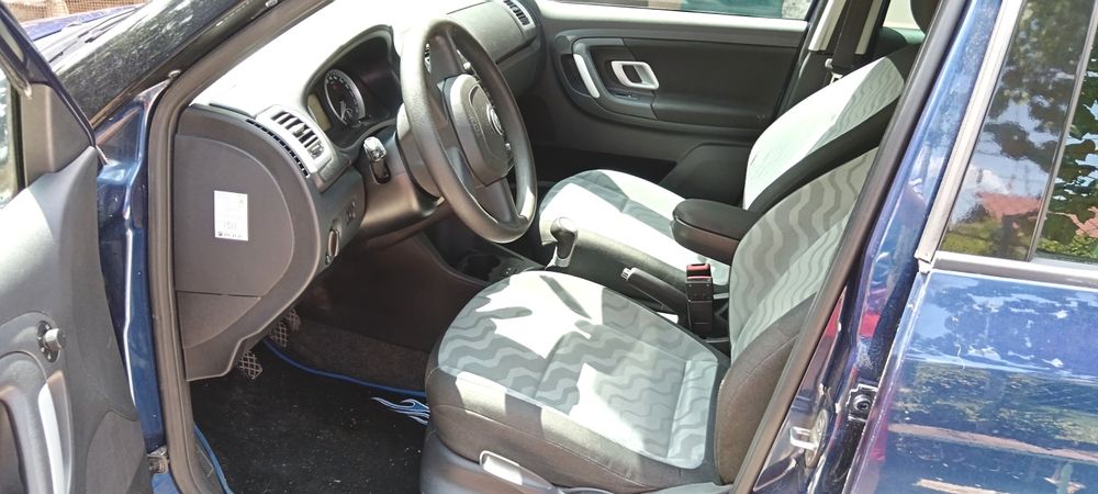 Skoda Fabia An 2010 Motor 1,4 Mpi Benzină Climă Pilot Preț Fix 2500 €